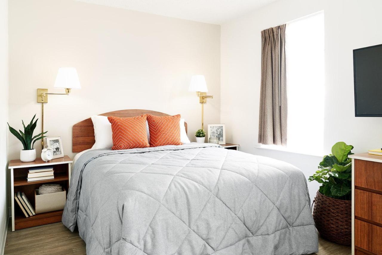 Intown Suites Extended Stay North Charleston Sc - Rivers Ave Εξωτερικό φωτογραφία
