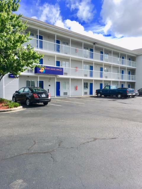 Intown Suites Extended Stay North Charleston Sc - Rivers Ave Εξωτερικό φωτογραφία